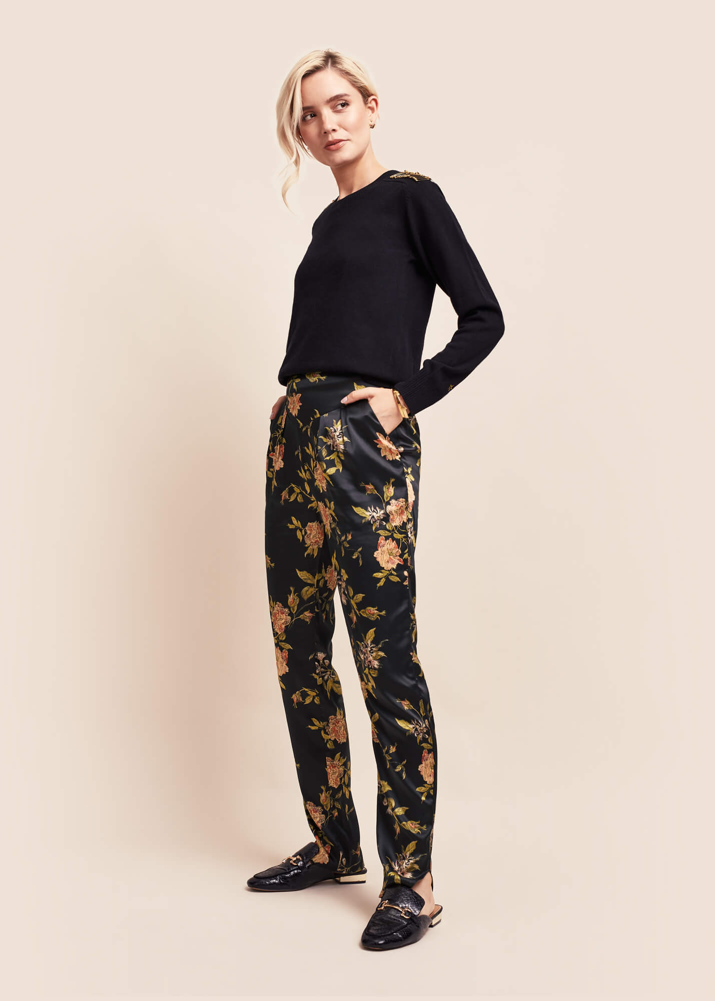 Stella McCartney pre-owned black floral printed silk trousers - size UK 10  | Sign of the Times